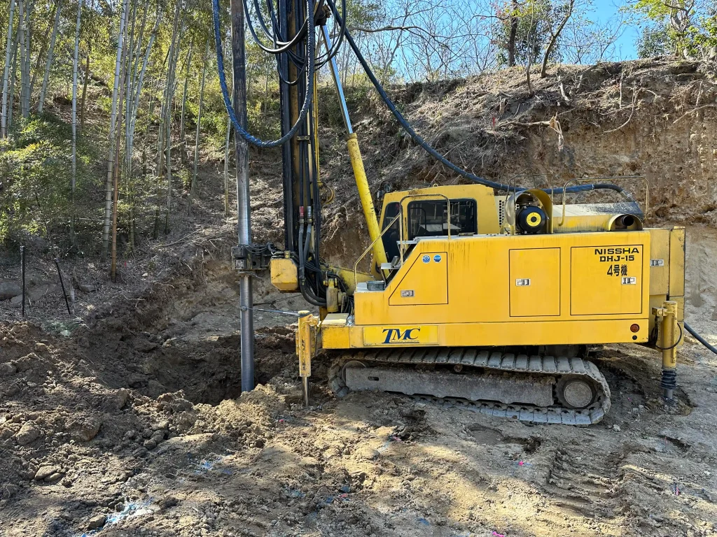Foundation drilling machine for soil improvement works Japan